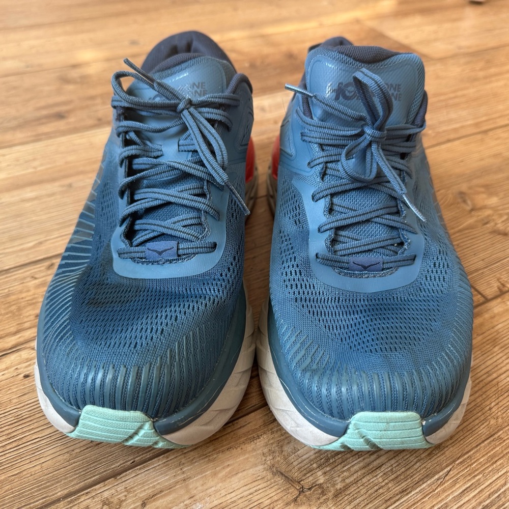 Hoka One One Bondi 7
